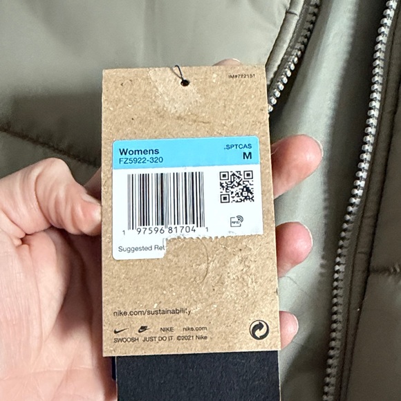 Nike therma fit Vest - Sage Green - Picture 2 of 5